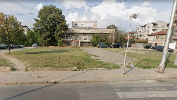 </TD
>Пловдивските общински съветници все пак ще разглеждат продажбата на терена