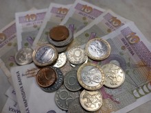 Синдикатите искат 3100 лева минимална работна заплата до 2027 година и ръст на пенсиите 