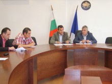 Областна комисия закри автобусни разписания до Панагюрище и Хасково