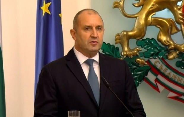 Румен Радев ще удостои с висши държавни отличия български учени