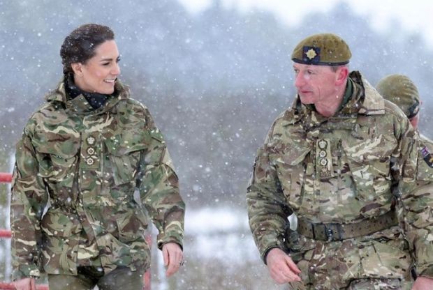 Кейт Мидълтън посети обучение на украински военни във Великобритания  Принцесата на