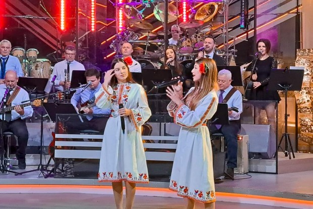 Пловдивски таланти изнесоха патриотичен концерт с "Ку-Ку Бенд"
