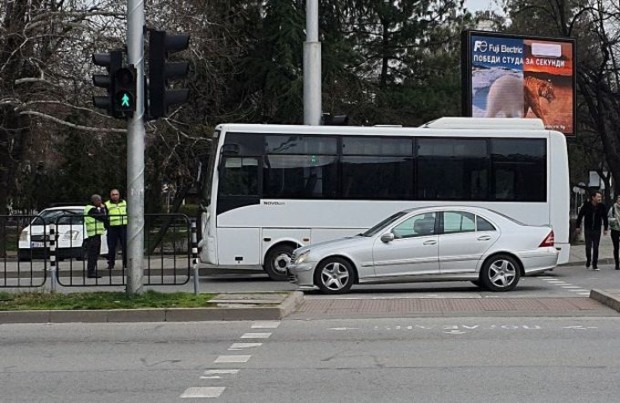 Почина жената, блъсната от автобус в Пловдив