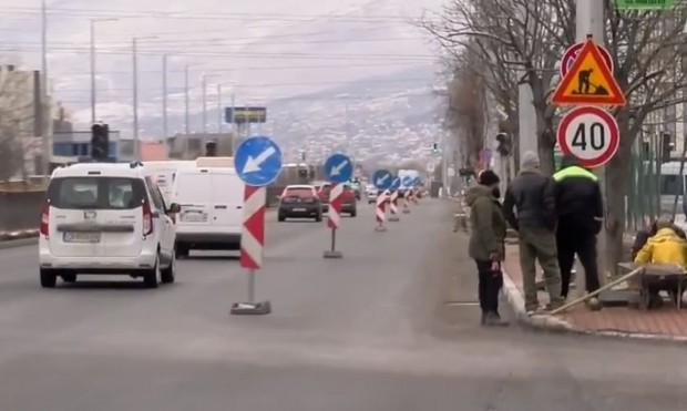 Затварят извънредно още един пътен участък в Пловдив