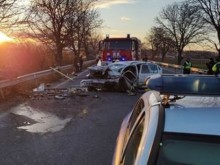Двама са в тежко състояние след катастрофата между Пловдив и Пазарджик