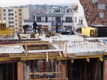 Необезопасен строеж предизвика паника във Варна