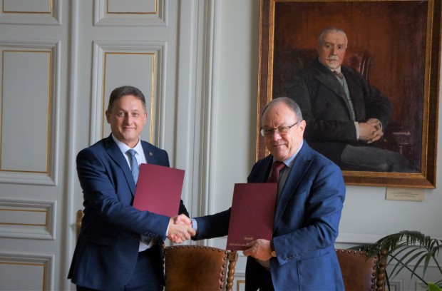 Пловдивският университет подписа споразумение за сътрудничество с БАН