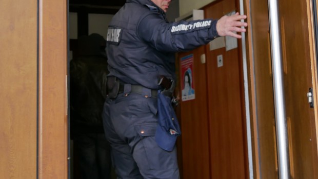 TD Полицаи от Второ районно управление – Бургас са разкрили взломната