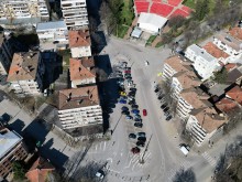 Търновци недоволстват от новото кръгово кръстовище край Летния театър