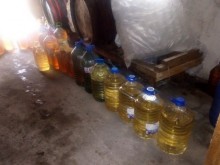 Иззеха 33 литра ракия от частен адрес при спецоперация в Пловдив