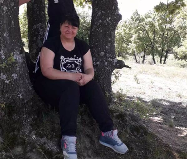 Деси има нужда от нашата помощ, за да живее
