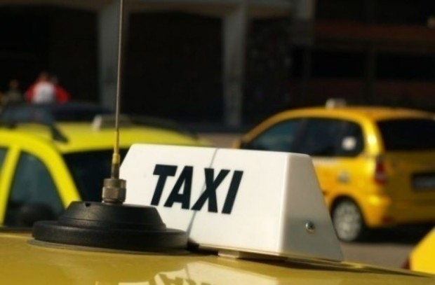 Полицаи откриха наркотици в бургаско такси