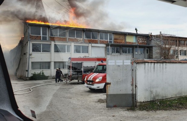 TD От РДПБЗН Пловдив с официално инфо за пожара в Северен Гори покрив