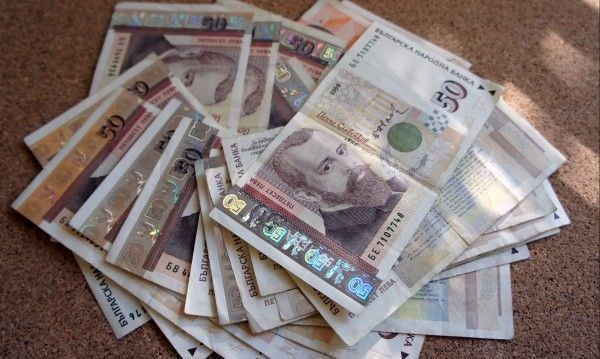 Собственикът на голяма сума пари издирват във Велико Търново