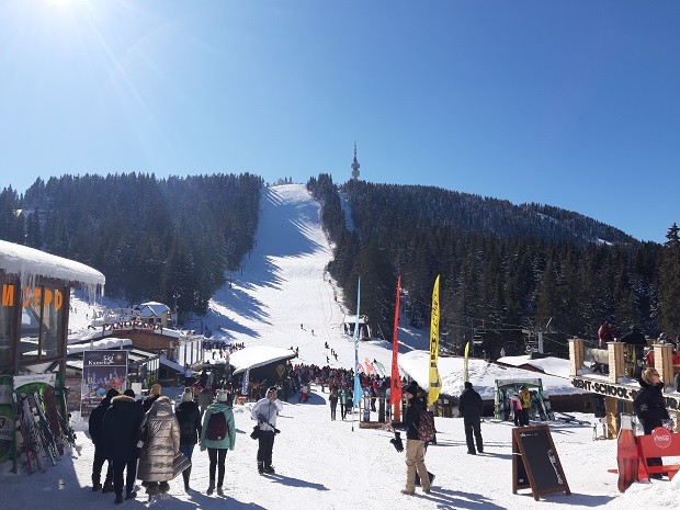 Състезание по сноуборд за Купа "Радо Янков" ще се проведе в Пампорово