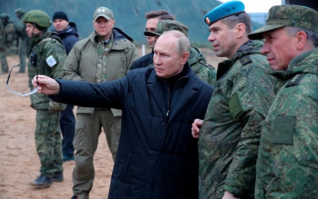 Путин посети Мариупол и проведе съвещание в командния пункт на "СВО" в Ростов на Дон
