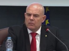 На извънредни срещи в Брюксел Иван Гешев информира европейски депутати за заговора срещу България