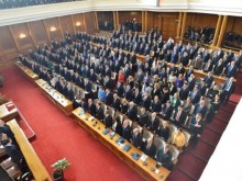 Вижте каква сума събраха партиите от дарения