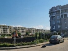 Брокер: Тези, които искат да си купят имот с ипотечен кредит, биха били по-спокойни с приемане на еврото