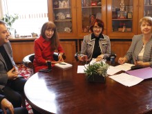 Млади учители привличат във Велико Търново със социални придобивки
