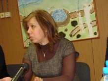 Ина Филипова: Има политически чадър над концесионера на спирките