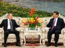Си Дзинпин: Решението на Китай да се сближи с Москва е "стратегически избор"