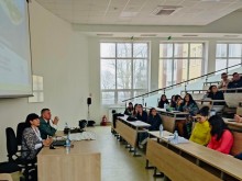 Студенти и преподаватели се обучаваха за управление на кризи при извънредни ситуации