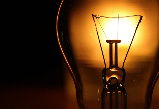Десетки домакинства няма да имат ток през днешния ден научи