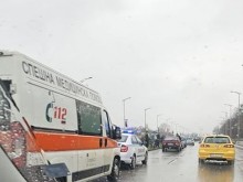 Линейка и полиция хвърчат по бул. "България" в Пловдив