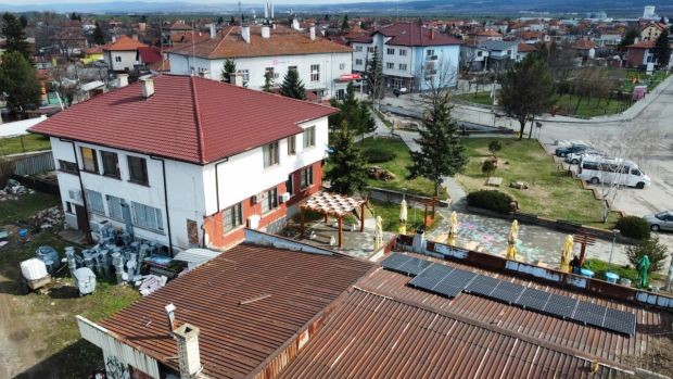 Кметството на село Равно поле ще покрива енергийните си нужди със соларна централа