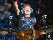 ������������ �� ������������ ����� "Def Leppard" �� ������������ ���� ��������� �� �����