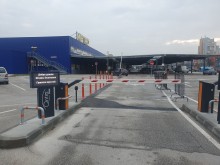 Край на безплатното паркиране за повече от час пред хипермаркет в Пловдив