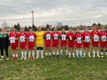 Страхотен жест на момичетата от ФК Пълдин към контузена съотборничка