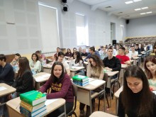 Езиковата гимназия в Ловеч с рекорден брой участници в изпита за DSD I