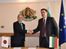 Министър Стоянов и японският посланик с намерение за създаване на център за млечни продукти