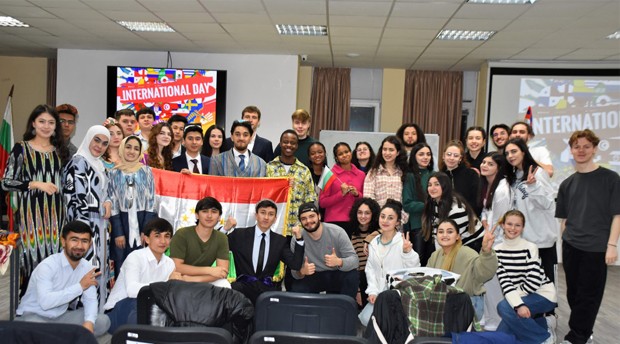 Висшето училище по мениджмънт във Варна отвори врати за всички