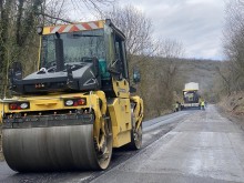 Продължава ремонтът на пътя в местността Кулака край Балчик