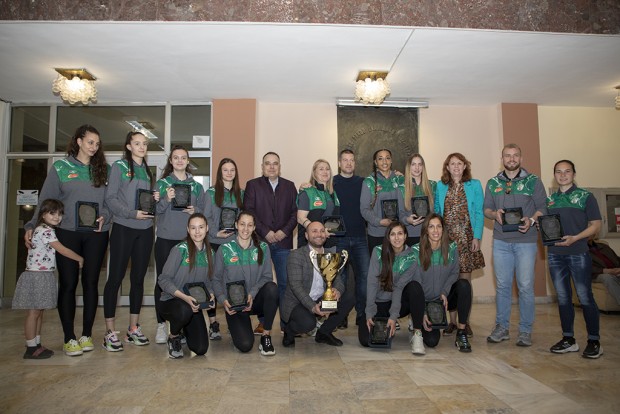 Кметът Живко Тодоров поздрави дамите от баскетболен клуб "Берое", които спечелиха Купата на България