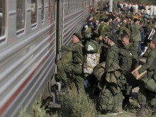 Bloomberg: Русия търси 400 000 новобранци за попълване на армията