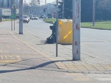 Забраниха на полицаите да дебнат, скрити в храстите ли? Тук няма храсти, но избесняхте