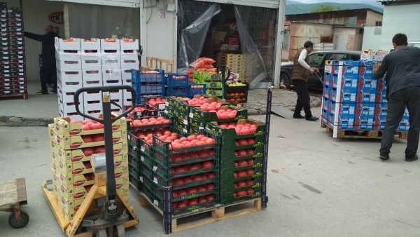 </TD
>На най-голямата зеленчукова борса в България край пловдивското село Първенец тази