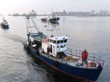 Капитаните на задържаните в Румъния кораби поискаха оставката на директора на ИАРА