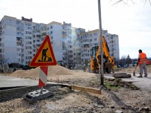 Продължават ремонтните дейности в "Кайсиева градина" във Варна