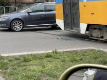 Катастрофа между трамвай и лек автомобил в София