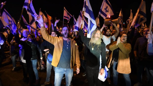 Израелските синдикати започват стачка, увеличавайки натиска върху Нетаняху