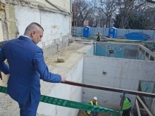 Тече мащабен ремонт на сцена "Филиал" на ДТ "Стоян Бъчваров" във Варна