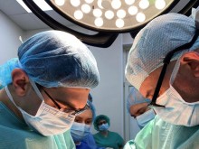 Седемчасова трансплантация спаси живота на 58-годишен мъж