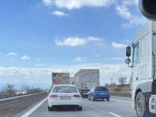 Адско задръстване на "Ботевградско шосе" заради катастрофи