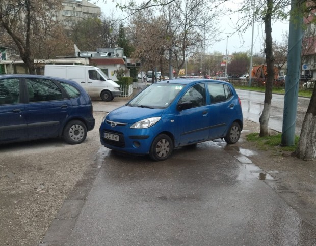 TD Паркиране на автомобил предизвика много реакции в социалната мрежа видя Plovdiv24 bg