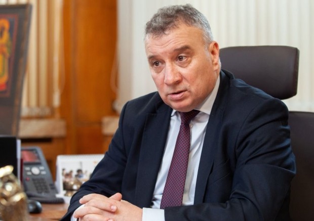 Ректорът на УНСС: Има нужда от промяна в протокола за действие при компютърни заплахи